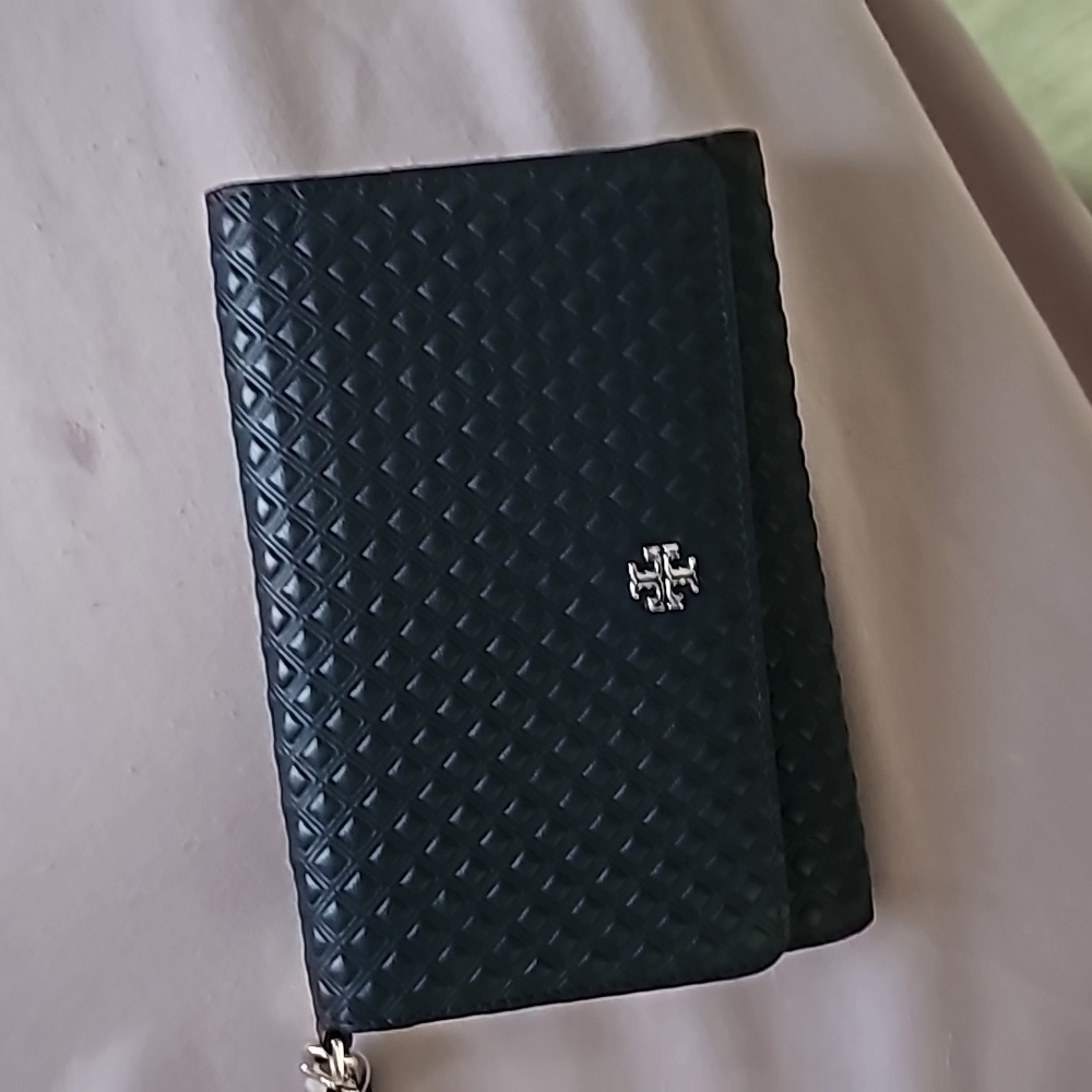 TORY BURCH  Brand new  wallet/ clutch